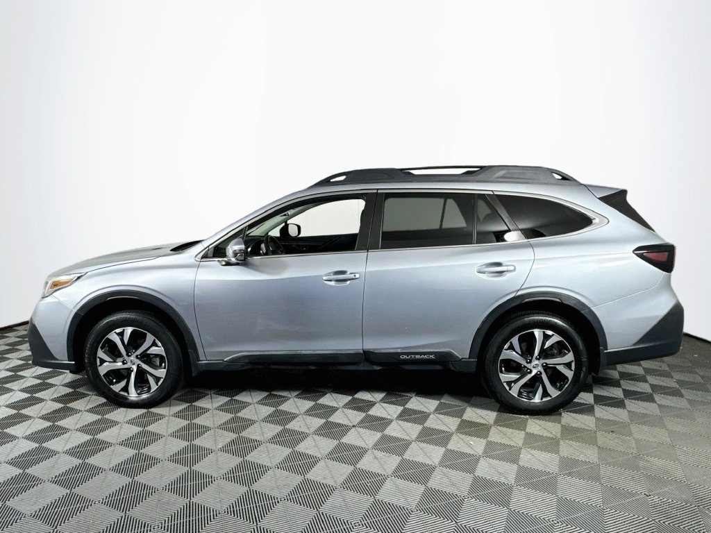 Used 2022 Subaru Outback Limited AWD/4WD image 4