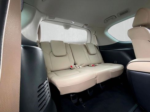 Used 2023 Nissan Armada Platinum w/ Captain's Chairs Package image 26