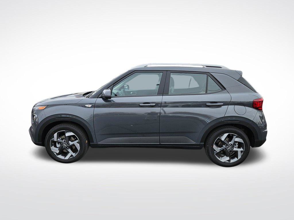 Used 2026 Hyundai Venue SEL FWD image 6