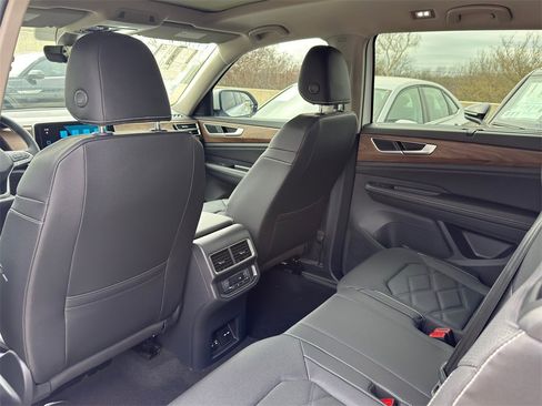 New 2026 Volkswagen Atlas SE image 29
