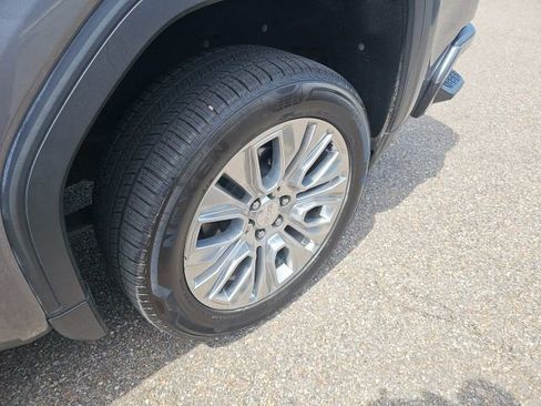 Used 2022 GMC Sierra 1500 Denali w/ Denali Premium Package image 12