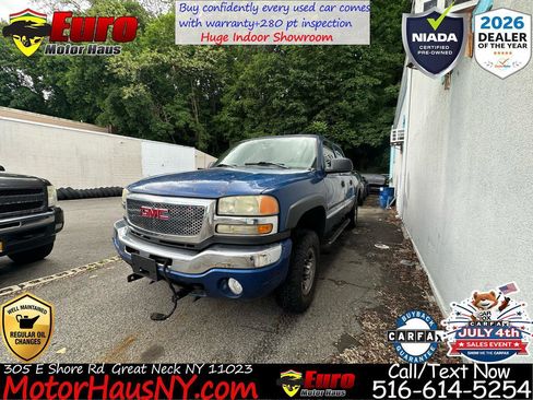Used 2004 GMC Sierra 2500 SLE w/ Skid Plate Package AWD/4WD image 1