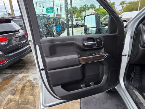 Used 2022 Chevrolet Silverado 2500 LT w/ Convenience Package image 33