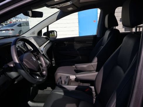 Certified 2023 Honda Odyssey Touring image 11