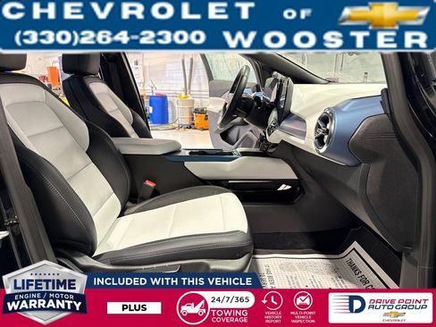 Used 2025 Chevrolet Equinox EV LT image 27
