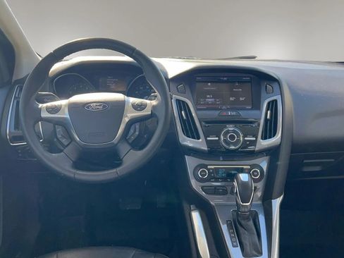 Used 2013 Ford Focus Titanium w/ Titanium Handling Pkg image 10