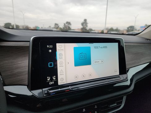 New 2026 Volkswagen Atlas SEL Premium R-Line image 19