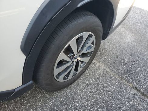 Used 2024 Subaru Outback AWD/4WD image 7
