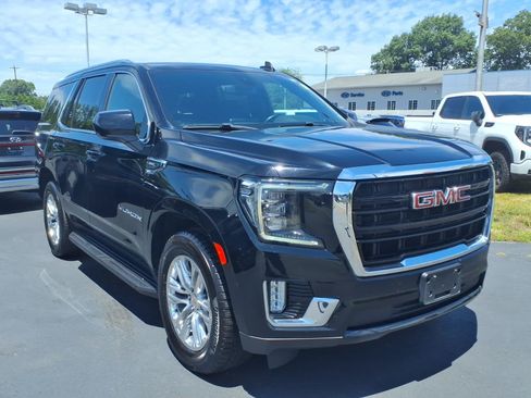 Used 2021 GMC Yukon SLE w/ Gmc Pro Safety Plus Package AWD/4WD image 3