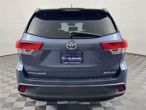 Used 2018 Toyota Highlander XLE image 9