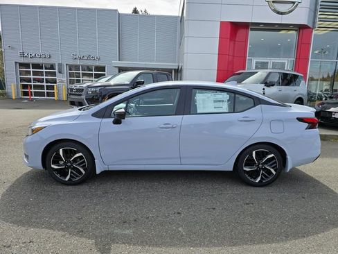 New 2025 Nissan Versa SR image 11