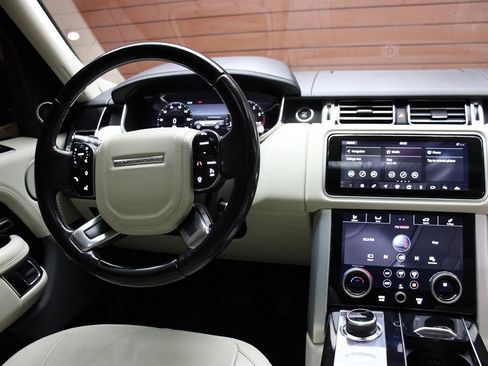 Used 2018 Land Rover Range Rover image 46
