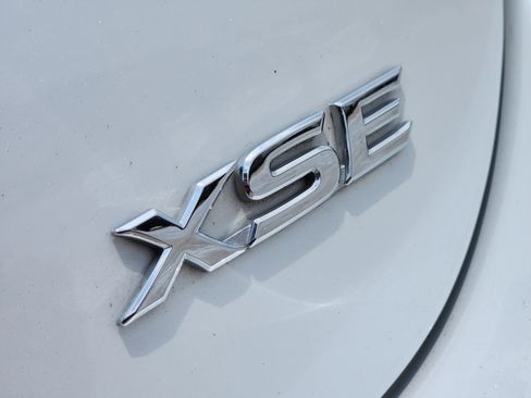 Used 2024 Toyota Camry XSE FWD image 13