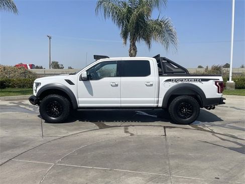 Used 2019 Ford F150 Raptor w/ Equipment Group 802A Luxury image 5