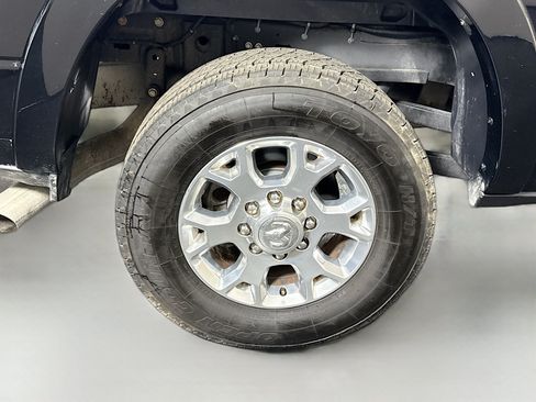 Used 2021 RAM 2500 Laramie AWD/4WD image 32