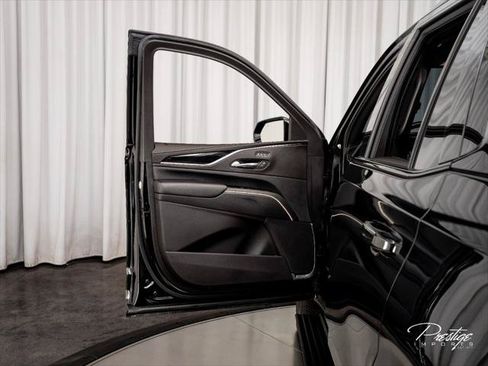 Used 2022 Cadillac Escalade Sport w/ Touring Package AWD/4WD image 18