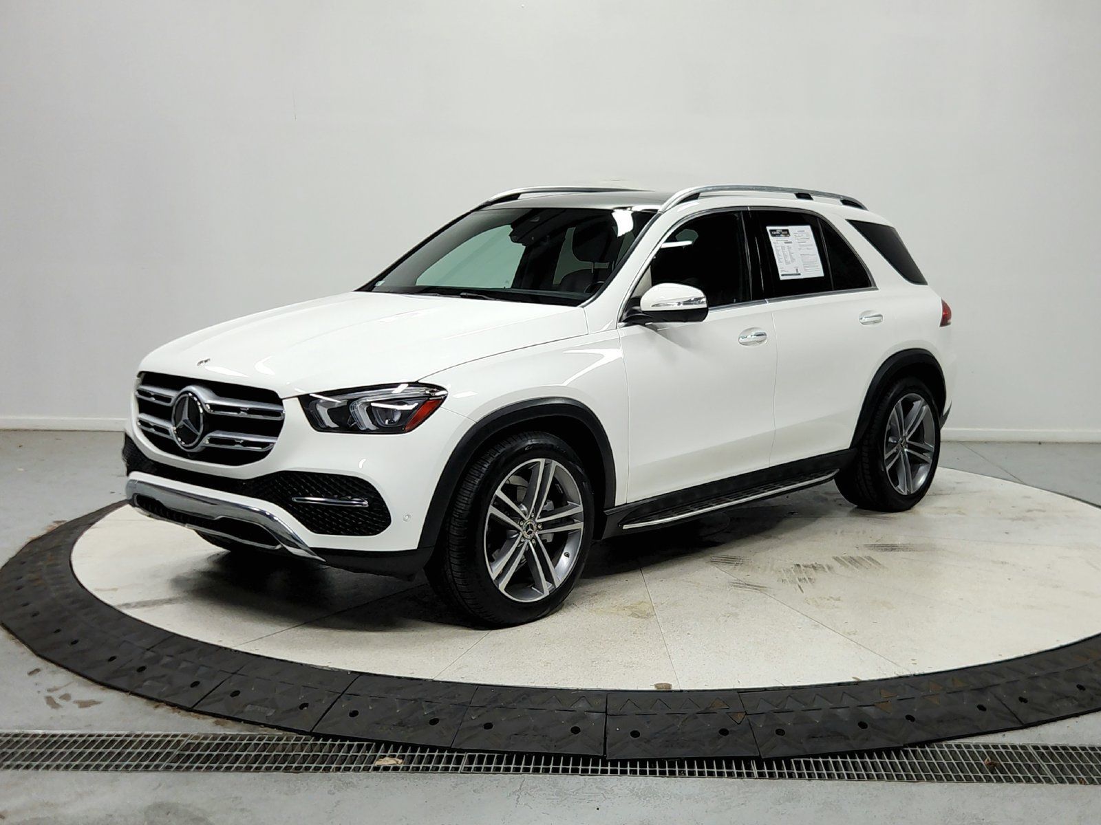 Used 2022 Mercedes-Benz GLE 350 image 4