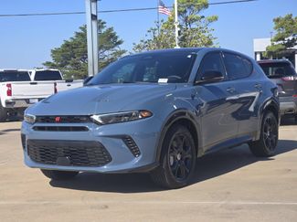 Used 2024 Dodge Hornet R/T Plus w/ R/T Blacktop Package AWD/4WD video 3
