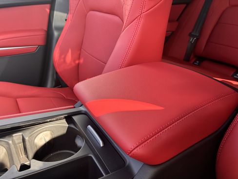 Used 2026 Jaguar F-PACE R-Dynamic S image 17