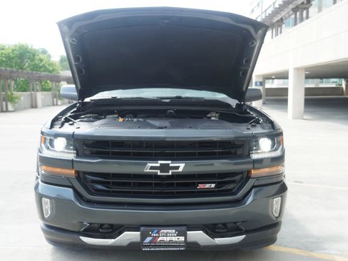 Used 2017 Chevrolet Silverado 1500 LT w/ All Star Edition AWD/4WD image 32