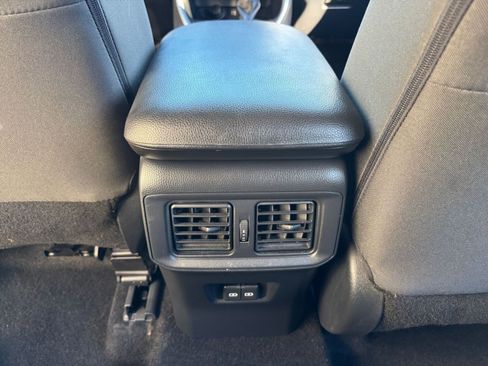 Used 2025 Toyota RAV4 XLE image 24