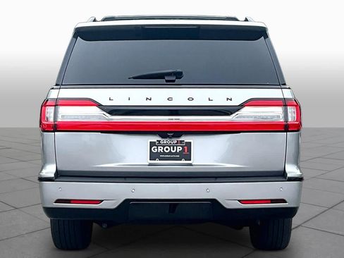 Used 2021 Lincoln Navigator L Reserve w/ Luxury Package AWD/4WD image 4