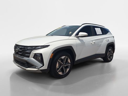 Certified 2025 Hyundai Tucson SEL AWD/4WD image 7