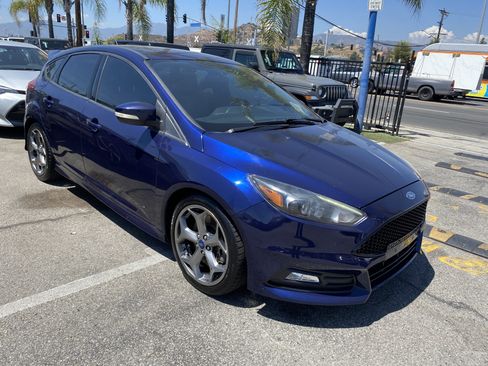 Used 2016 Ford Focus ST w/ Equipment Group 401A FWD image 10