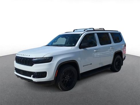 Used 2023 Jeep Wagoneer Series II w/ Convenience Group I image 4