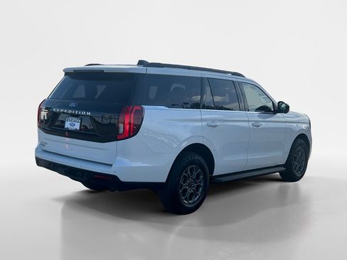 Used 2025 Ford Expedition Active image 5