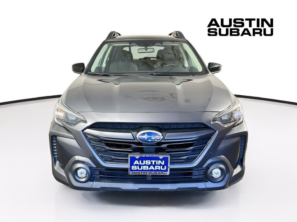 Used 2023 Subaru Outback Premium AWD/4WD image 2