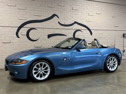 Used 2003 BMW Z4 2.5i image 12
