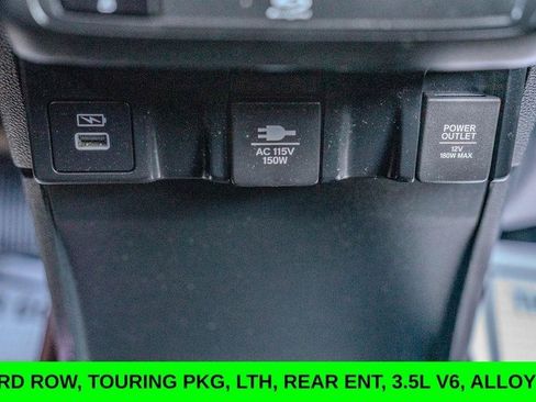 Used 2024 Honda Odyssey Touring image 32