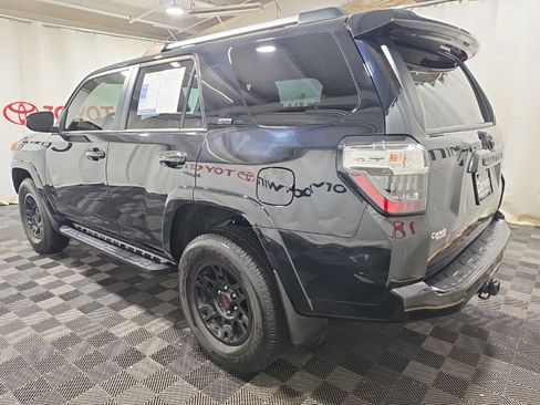 Used 2024 Toyota 4Runner SR5 AWD/4WD image 4