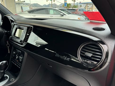 Used 2017 Volkswagen Beetle 1.8T S image 23