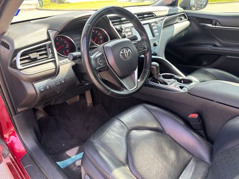 Used 2018 Toyota Camry XSE image 20