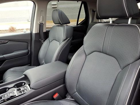 Used 2024 Honda Pilot Elite image 17