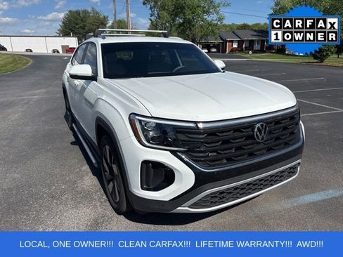 Used 2024 Volkswagen Atlas Cross Sport SE image 1