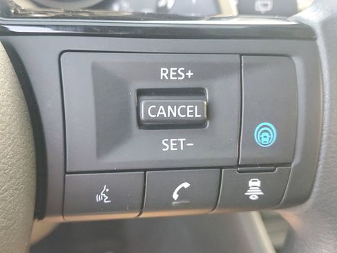 Used 2023 Nissan Rogue SV image 27