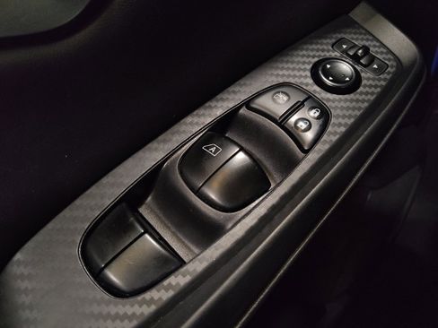 Used 2024 Nissan Sentra SV image 27