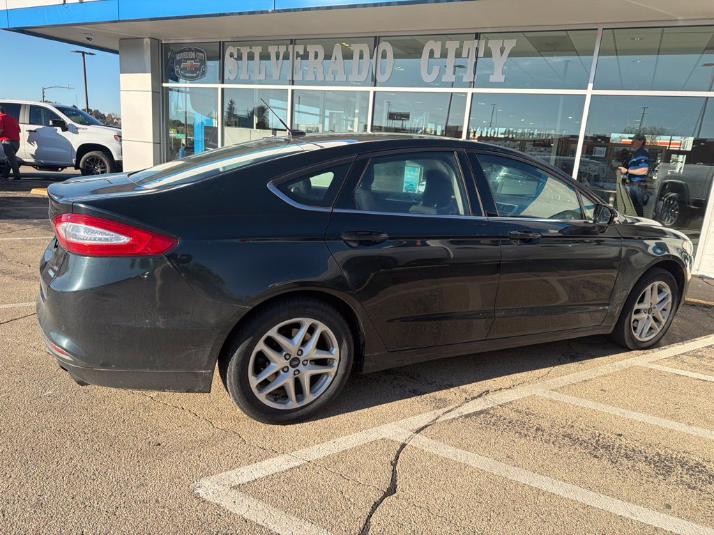 Used 2014 Ford Fusion SE FWD image 7