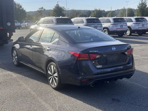 Used 2019 Nissan Altima 2.5 SV image 5
