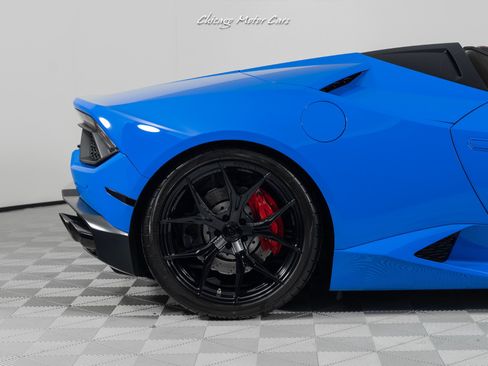 Used 2017 Lamborghini Huracan LP 580-2 RWD image 11