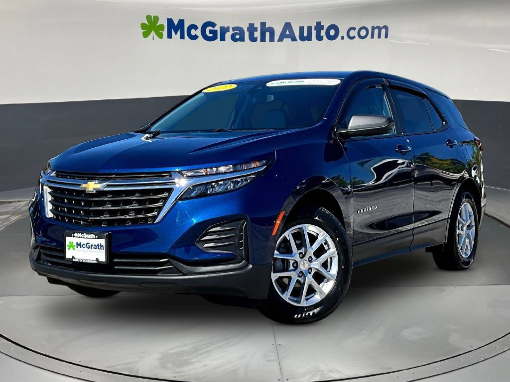 Used 2022 Chevrolet Equinox LS w/ LS Convenience Package FWD image 3
