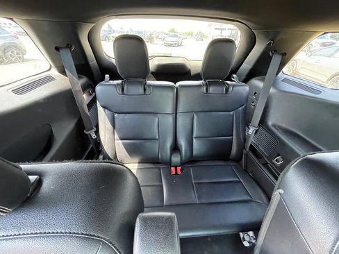 Used 2020 Ford Explorer XLT w/ Equipment Group 202A AWD/4WD image 25