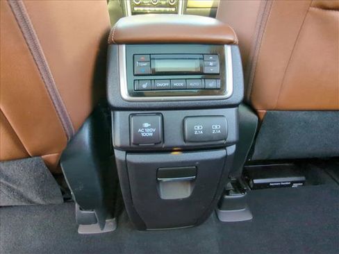 Used 2019 Subaru Ascent Touring image 17