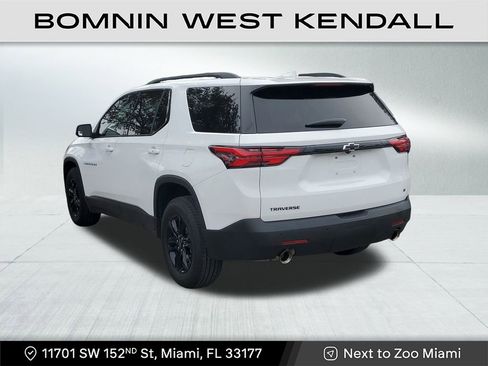 Used 2022 Chevrolet Traverse LT w/ Midnight/Sport Edition image 5