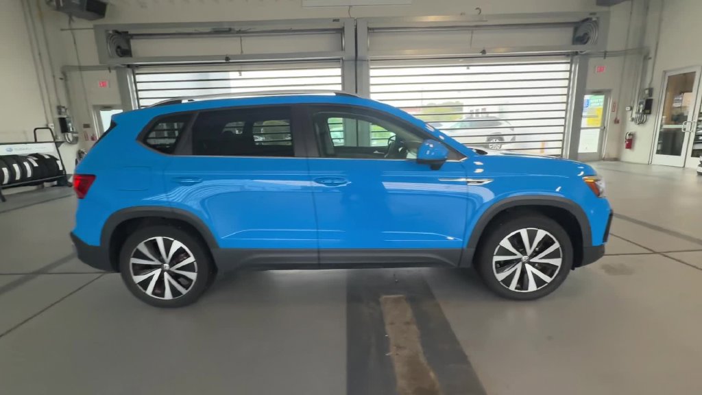 Certified 2023 Volkswagen Taos SE AWD/4WD image 22