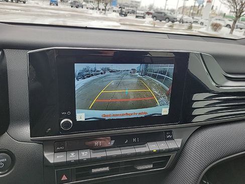 Used 2025 Toyota Camry SE FWD image 20