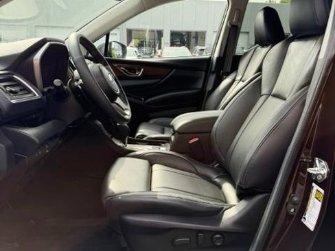 Used 2025 Subaru Ascent Touring AWD/4WD image 11